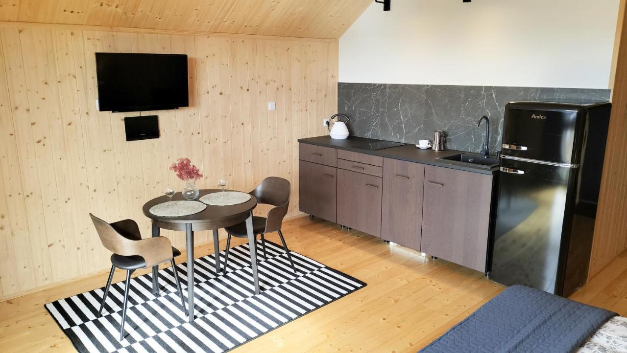 Dzikie Lisko - Apartament Z Klimatyzacja Lesko Buitenkant foto